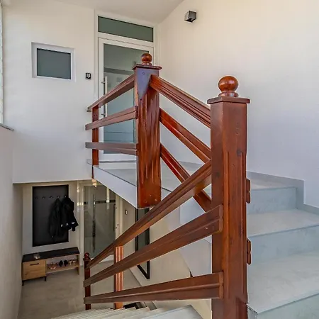 Apartment Fucane Iv *